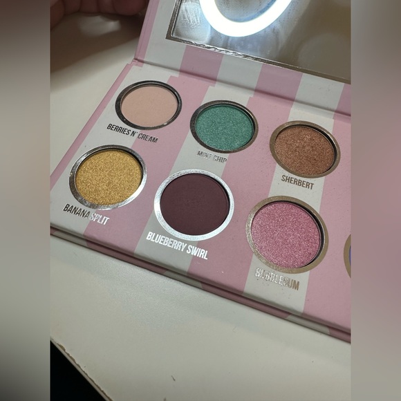 Dose of Colors EyesCream Eyeshadow Pallet Pastel Mattes Shimmer Limited Edition - Picture 9 of 11